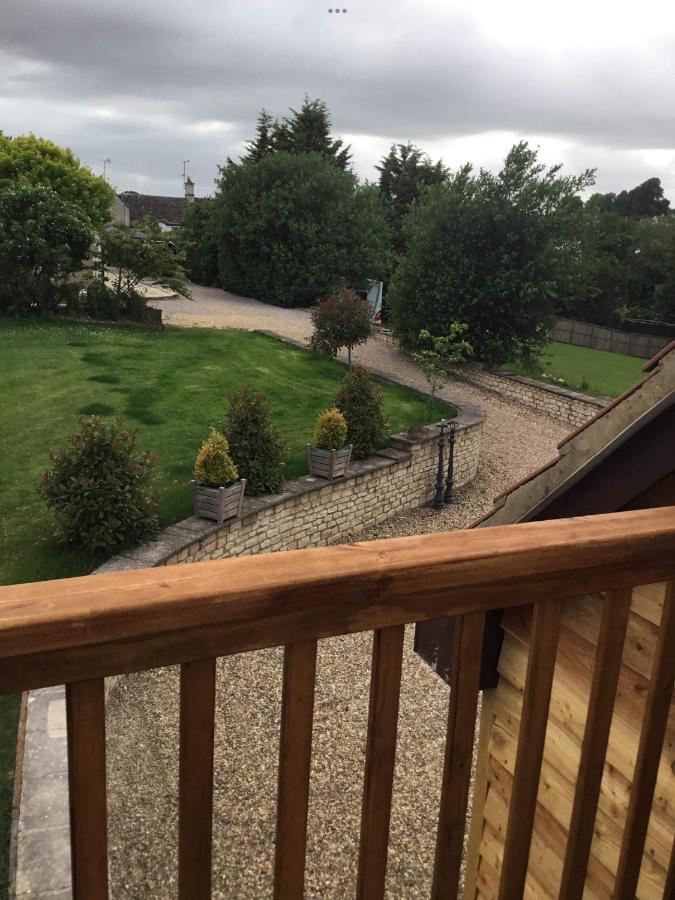 コーシャム Highcroft Houseヴィラ エクステリア 写真